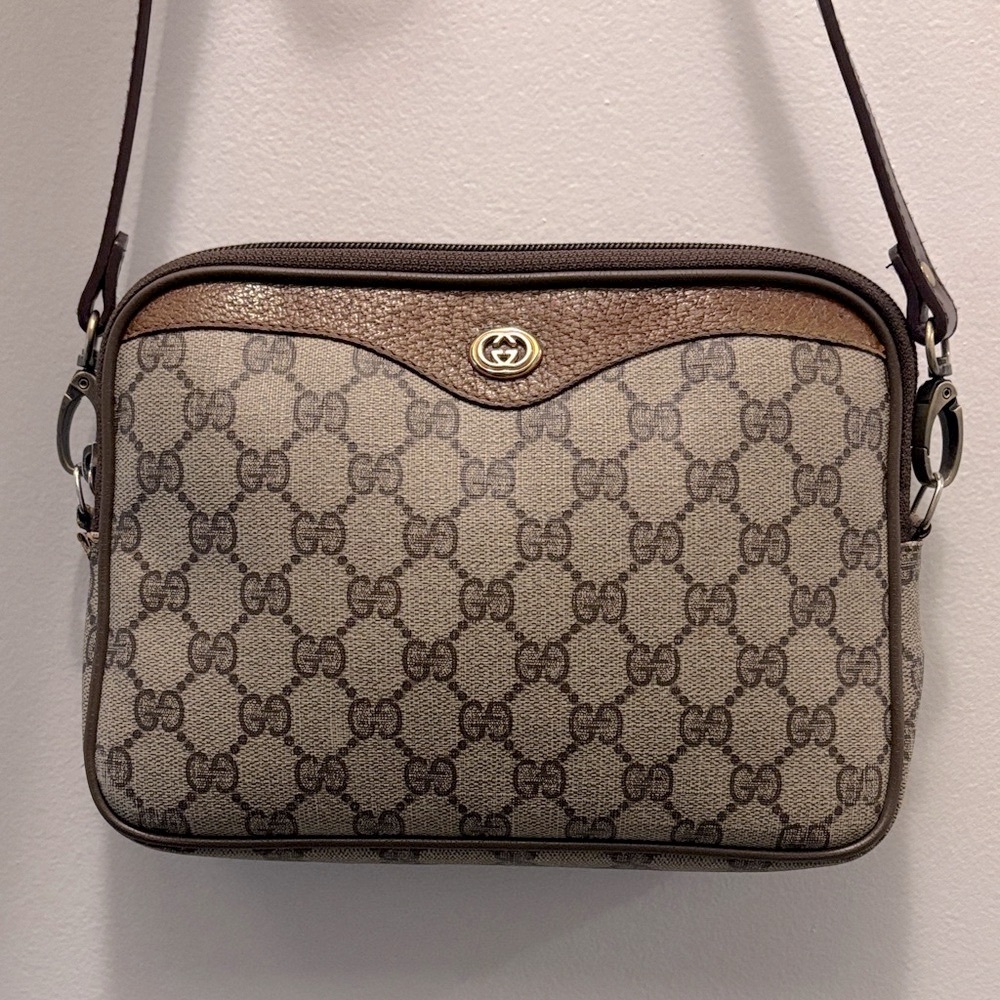 Vintage Gucci Classic Brown Clutch/Crossbody Bag